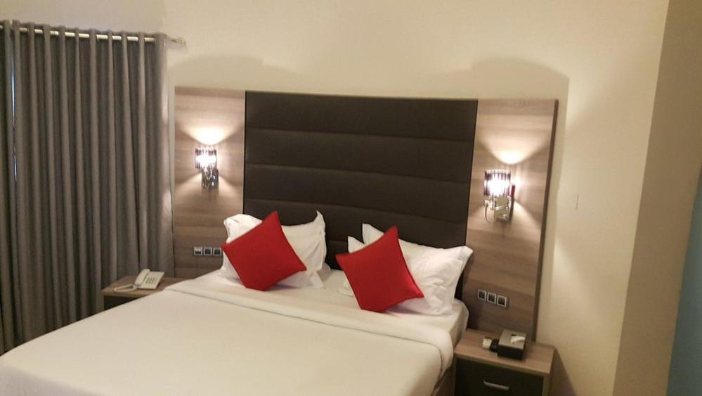 Scarlet Lodge Lagos Extérieur photo
