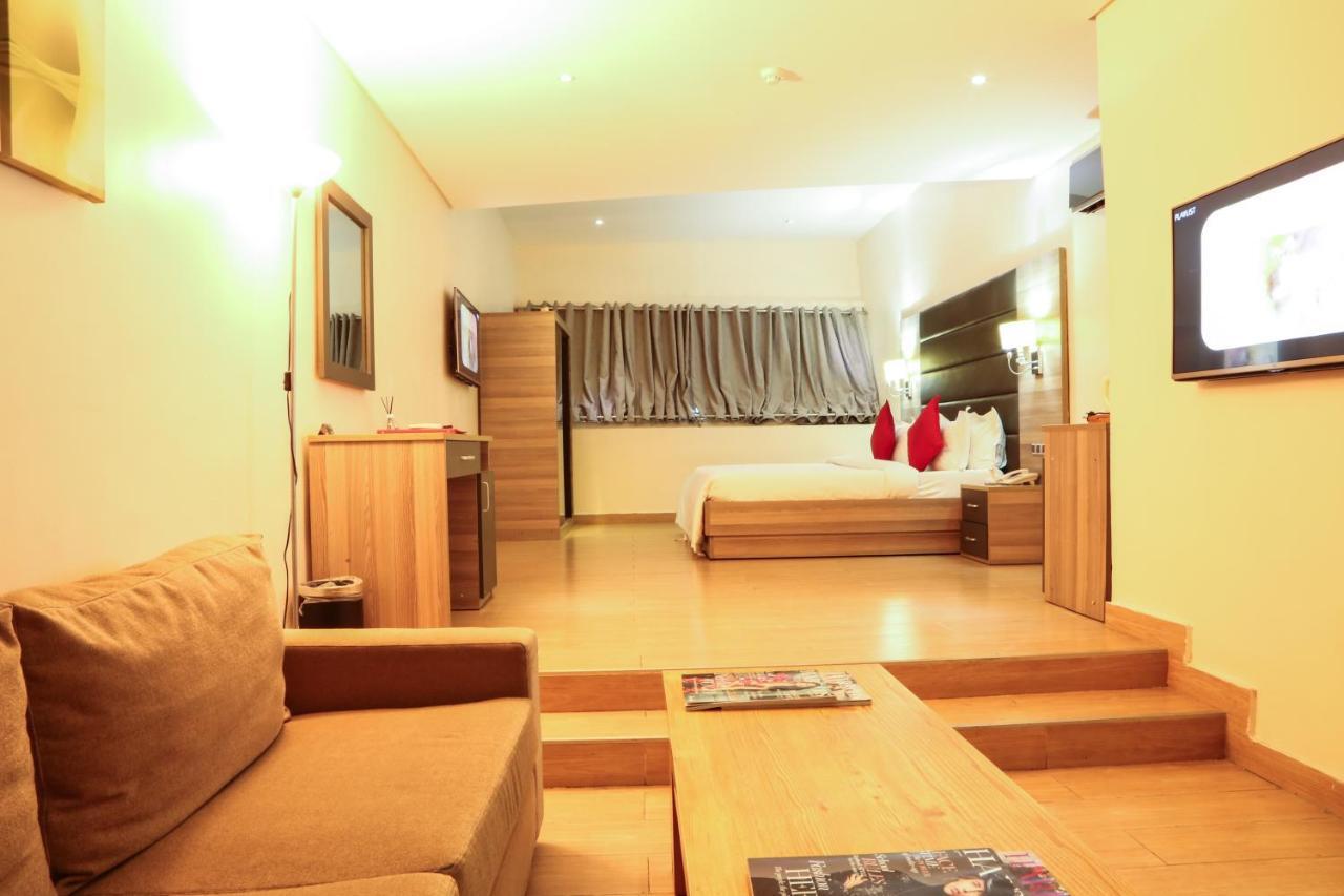 Scarlet Lodge Lagos Extérieur photo